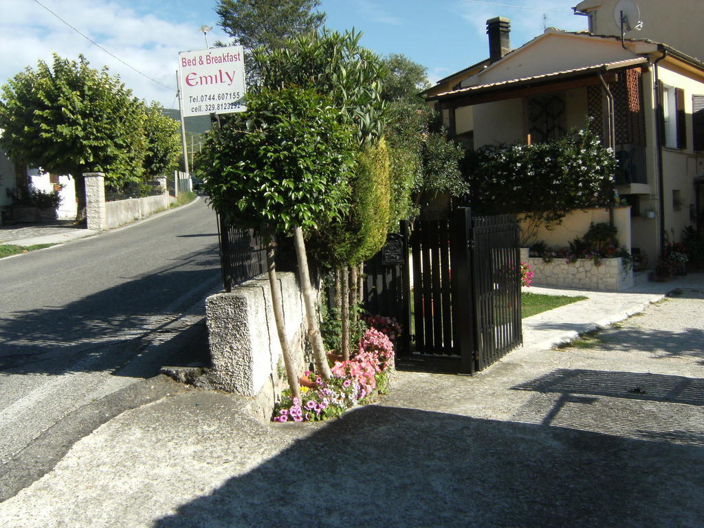 Bed and Breakfast Emily à Stroncone Extérieur photo