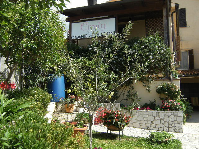 Bed and Breakfast Emily à Stroncone Extérieur photo
